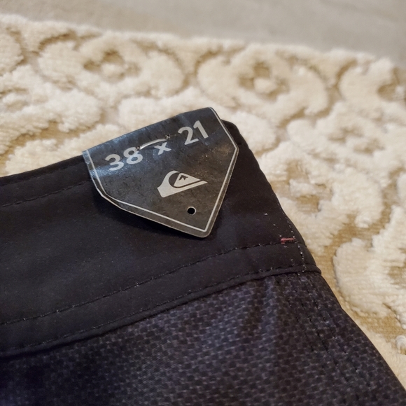 Quiksilver boardshorts- NWT - Picture 6 of 9